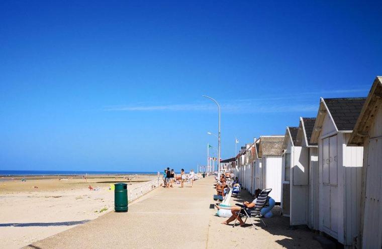 Lamaisonnette 500M Plage Juno Beach Bernières-sur-Mer Cameră foto